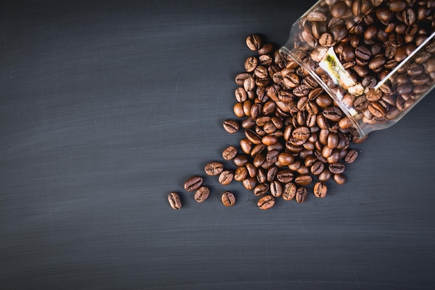 Chicchi di caffè tostati per lo sfondo Spazio per la copia dell'immagine per aggiungere testo