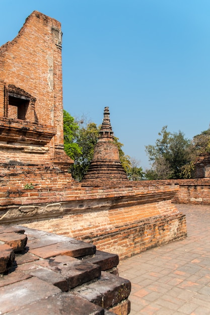 Chiesa buddista al tempio di Mahaeyong. nella provincia di Ayutthaya in Tailandia