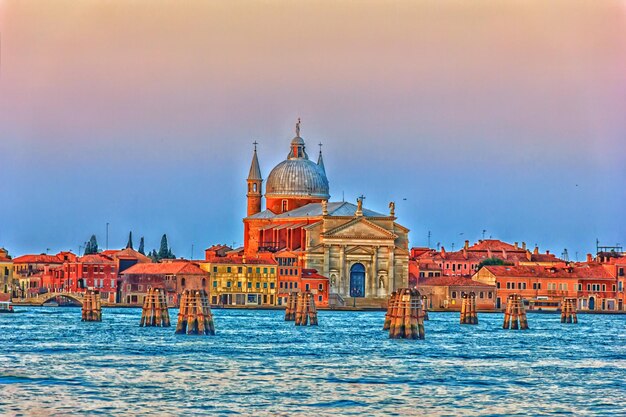 Chiesa del Santissimo Redentore a Venezia vista dalla laguna