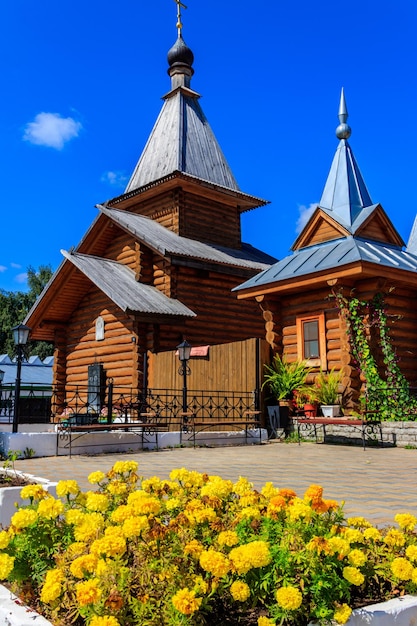 Chiesa di legno nel convento della Santissima Trinità a Murom Russia