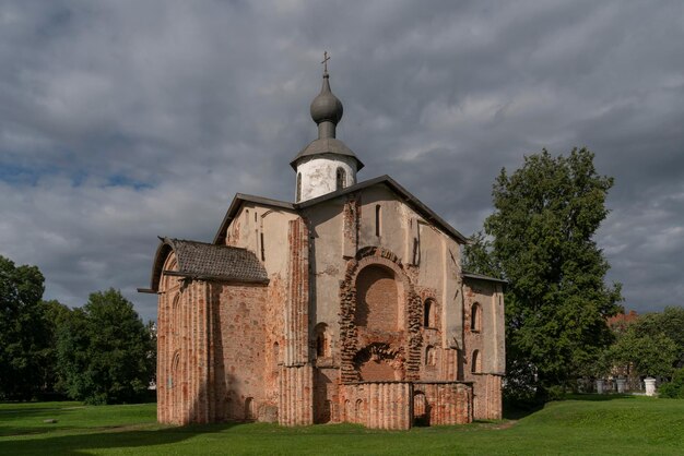 Chiesa di Paraskevy Pyatnitsy na Torgu sul Yaroslavovo Dvorishche Veliky Novgorod Russia