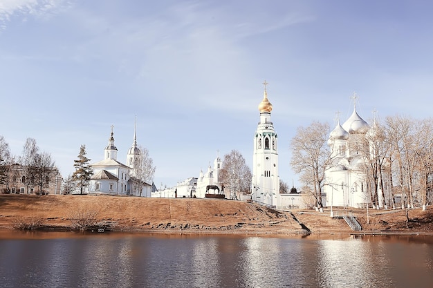 Chiesa di Vologda, chiesa cristiana ortodossa, monastero di Vologda nord russo, turismo dei pellegrini