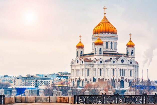 Chiesa ortodossa di Cristo Salvatore a Mosca, Russia, in una giornata invernale