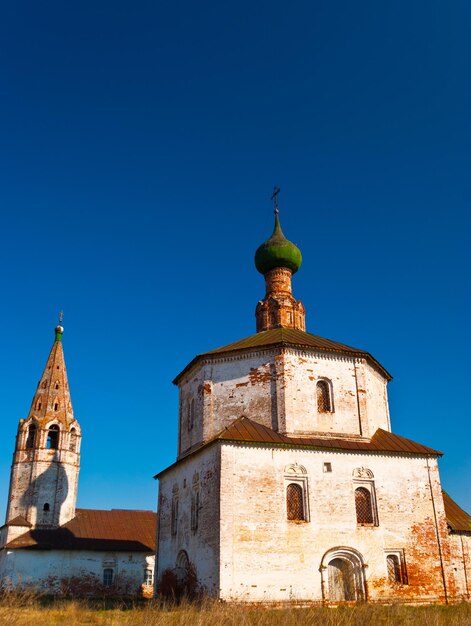 Chiesa ortodossa russa in primavera.