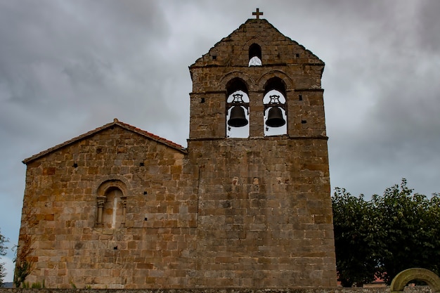 Chiesa romanica di San Cipriano nel comune di Bolmir.