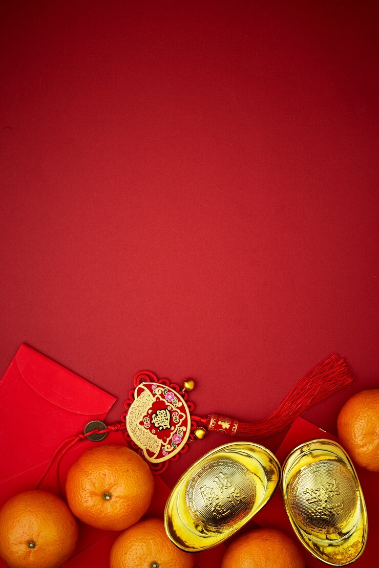Photo chinese coins of luck or chinese knot and chinese gold ingots (foreign text means blessing