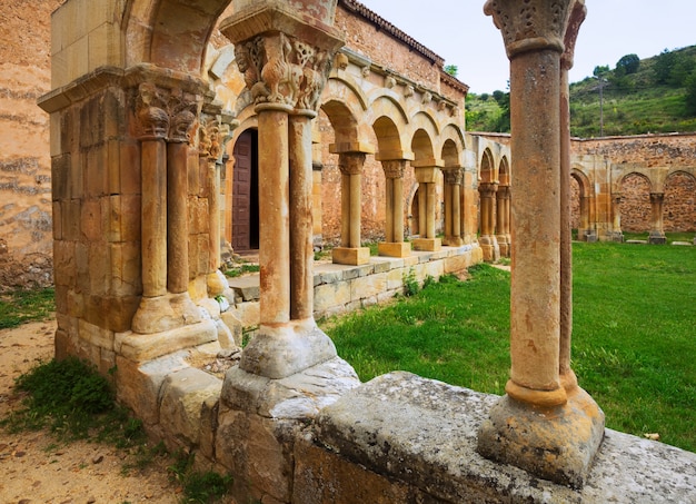 chiostro del monastero di San Juan de Duero a Soria