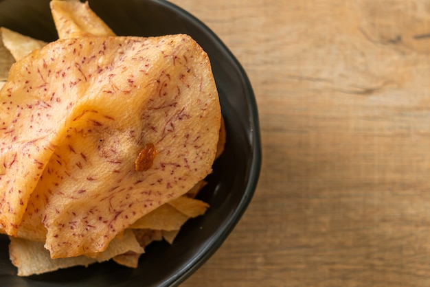 Chips di taro croccanti - taro a fette fritto o al forno