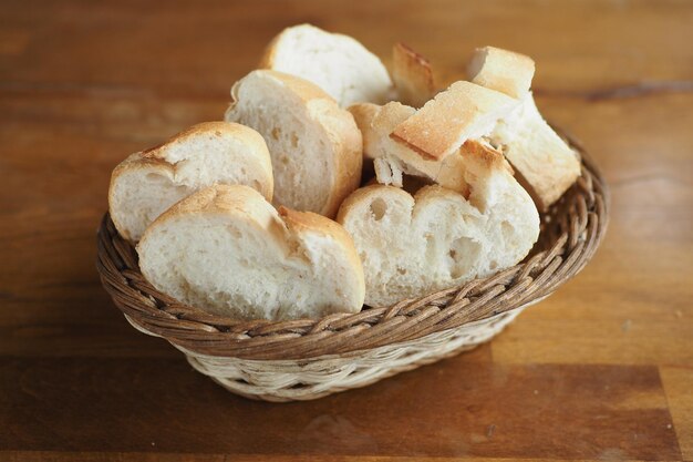 Chiuda in su della fetta di pane integrale