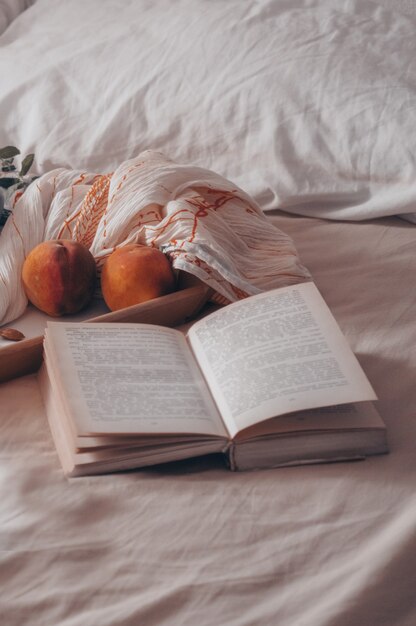 Chiudere la colazione a letto con caffè