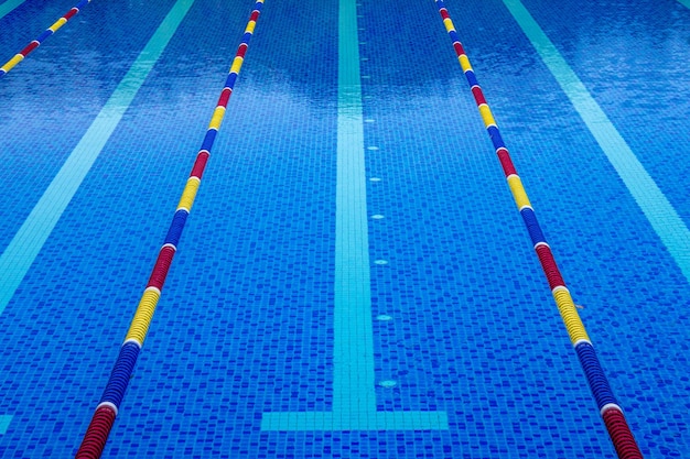 Chiuso di vista dall'alto della piscina