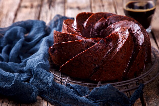 Chocolate Cupcake.Pie Baking con ciliegie e caffè