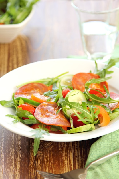 Chorizo con pomodoro e rucola