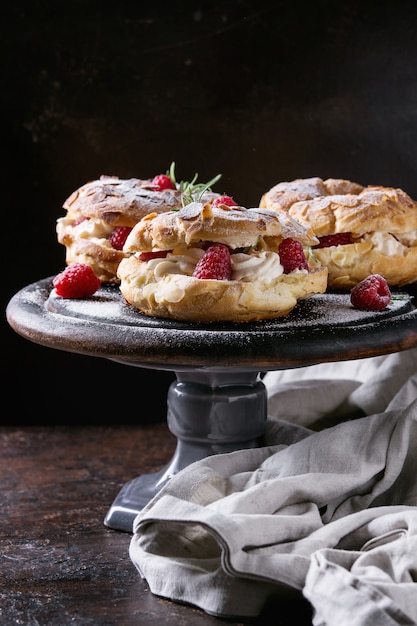 Choux Paris Brest con lamponi