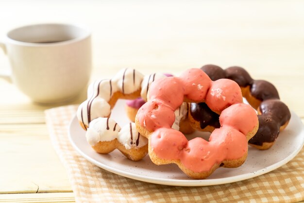 ciambella con caffè nero