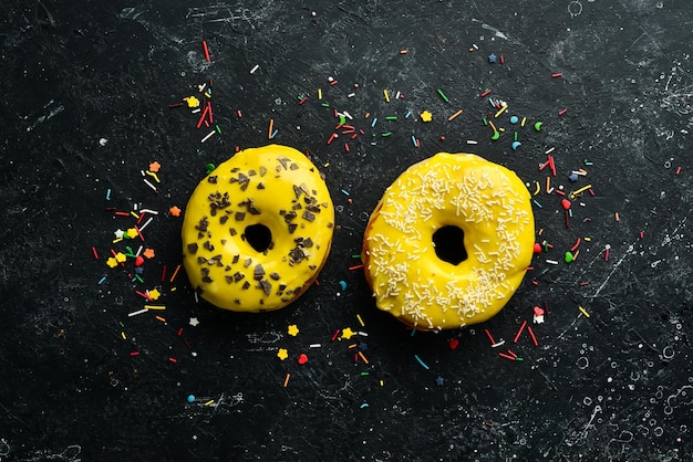 Ciambella dolce gialla Dolci Vista dall'alto