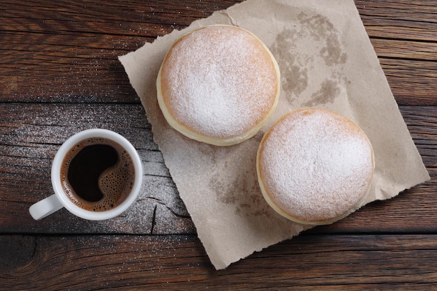 Ciambelle berlinesi e caffè