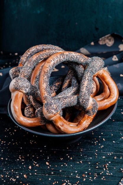 Ciambelline salate morbide fatte in casa preparate al momento