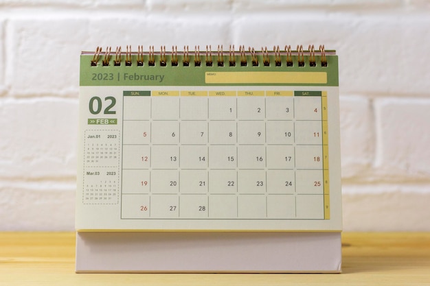 Ciao febbraioCalendario desktop per febbraio 2023 per pianificare e gestire ogni data