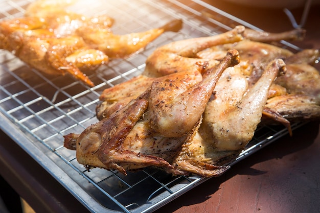 cibo di strada arrosto di pollo