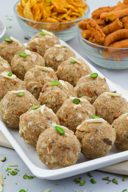 Cibo dolce tradizionale indiano Urad Dal Laddu