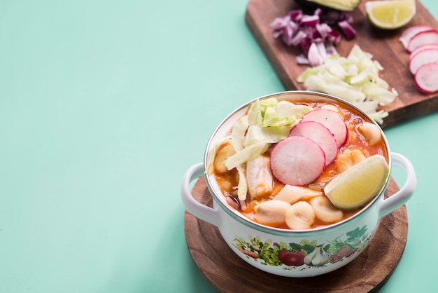 Cibo messicano tipico rosso di Pozole