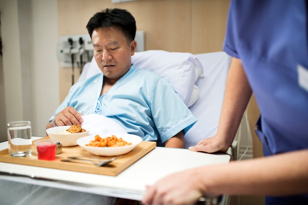 Cibo ospedaliero per paziente