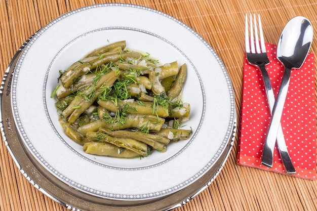 Cibo turco Fave, aneto e olio d'oliva / Zeytinyagli Bakla.