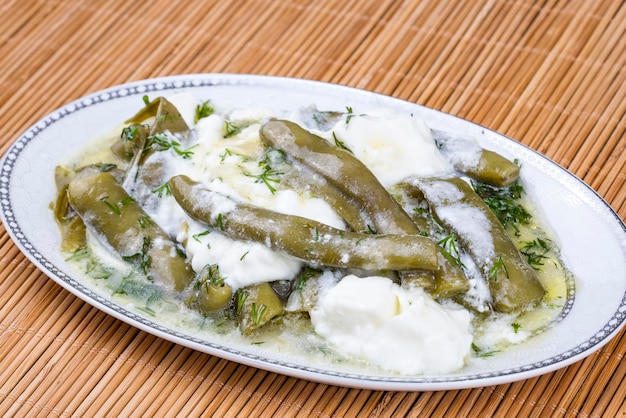 Cibo turco Fave, aneto e olio d'oliva / Zeytinyagli Bakla.