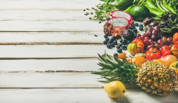 Cibo vegan crudo Helathy che cucina lo spazio della copia del fondo