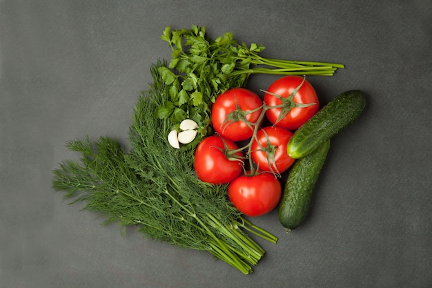 Cibo vegetariano fresco, salute o concetto di cucina. Vista dall'alto