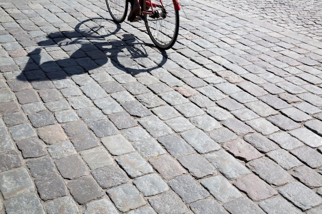 Ciclista su ciottoli Stoccolma