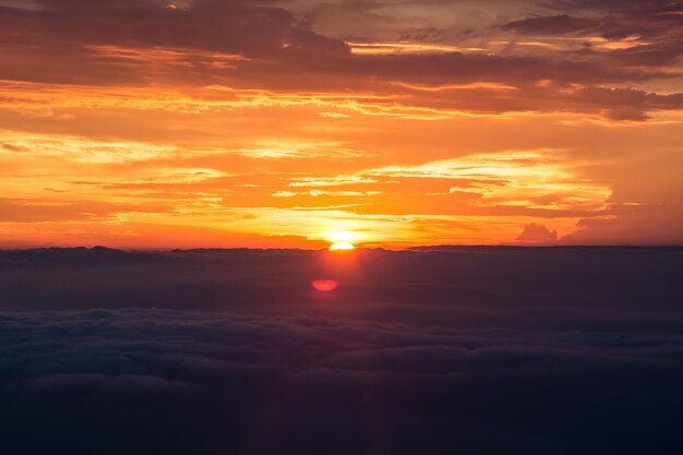 Cielo colorato e alba Paesaggio naturale