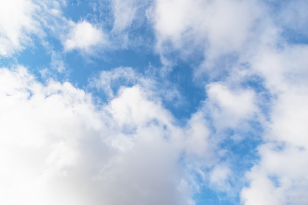 Cielo con cirrocumuli