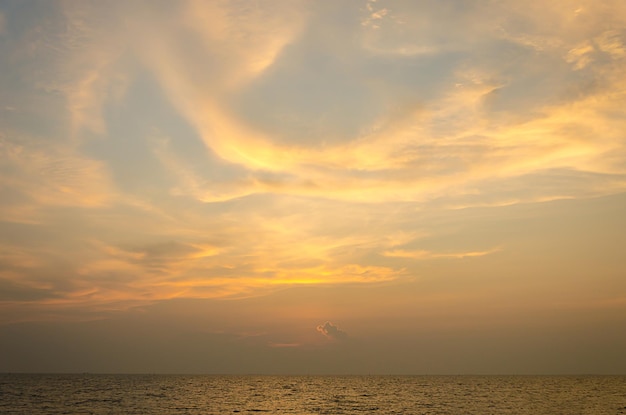 Cielo mare spiaggia