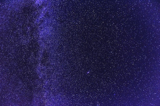 Cielo notturno con molte stelle lucenti sfondo astratto naturale astro