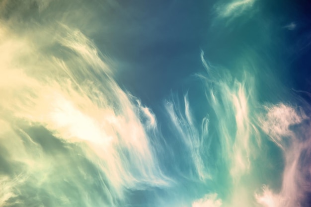 Cielo paesaggio con nuvole colori pastello xA