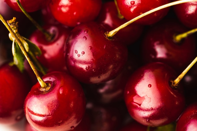 Ciliegie deliziose rosse del primo piano