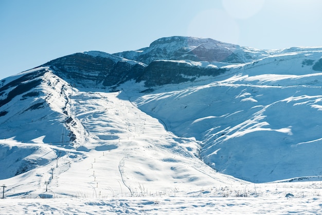 Cime innevate, montagne d'inverno