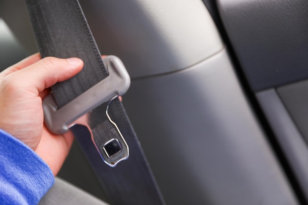 Cintura di sicurezza sicura Simbolo di sicurezza e prevenzione degli incidenti Enfatizza la guida prudente, schermatura l