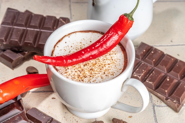 Cioccolata calda piccante al peperoncino messicano