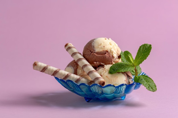 Cioccolato artigianale e gelato alla vaniglia