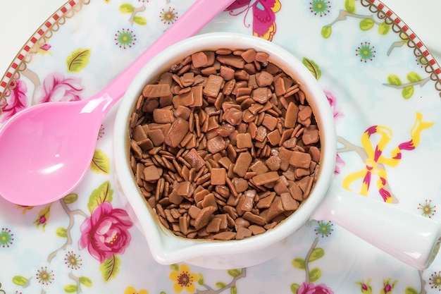 Ciotola con brigadeiro cremoso Famosa caramella brasiliana Brigadeiro de Colher Brigadier