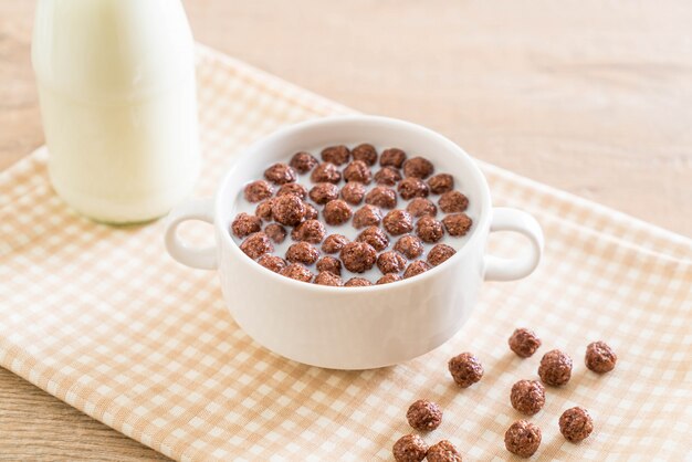 ciotola di cereali al cioccolato