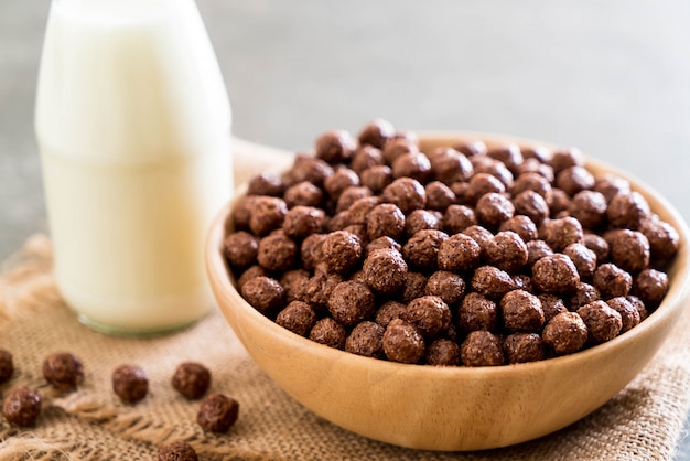 ciotola di cereali al cioccolato