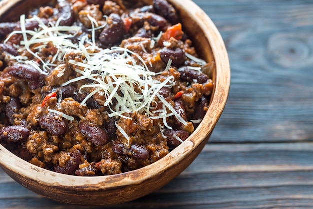 Ciotola di peperoncino con carne