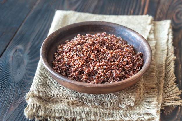 Ciotola di quinoa rossa