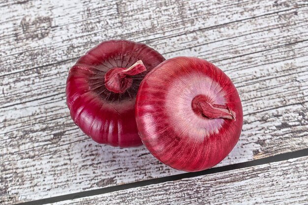 Cipolla viola matura per la cottura