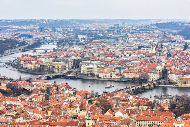 Città e fiume di Praga