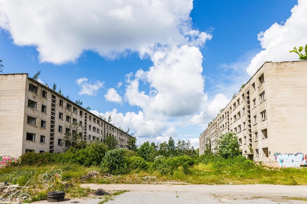 Città fantasma militare segreta abbandonata dell'Unione Sovietica Irbene in Lettonia